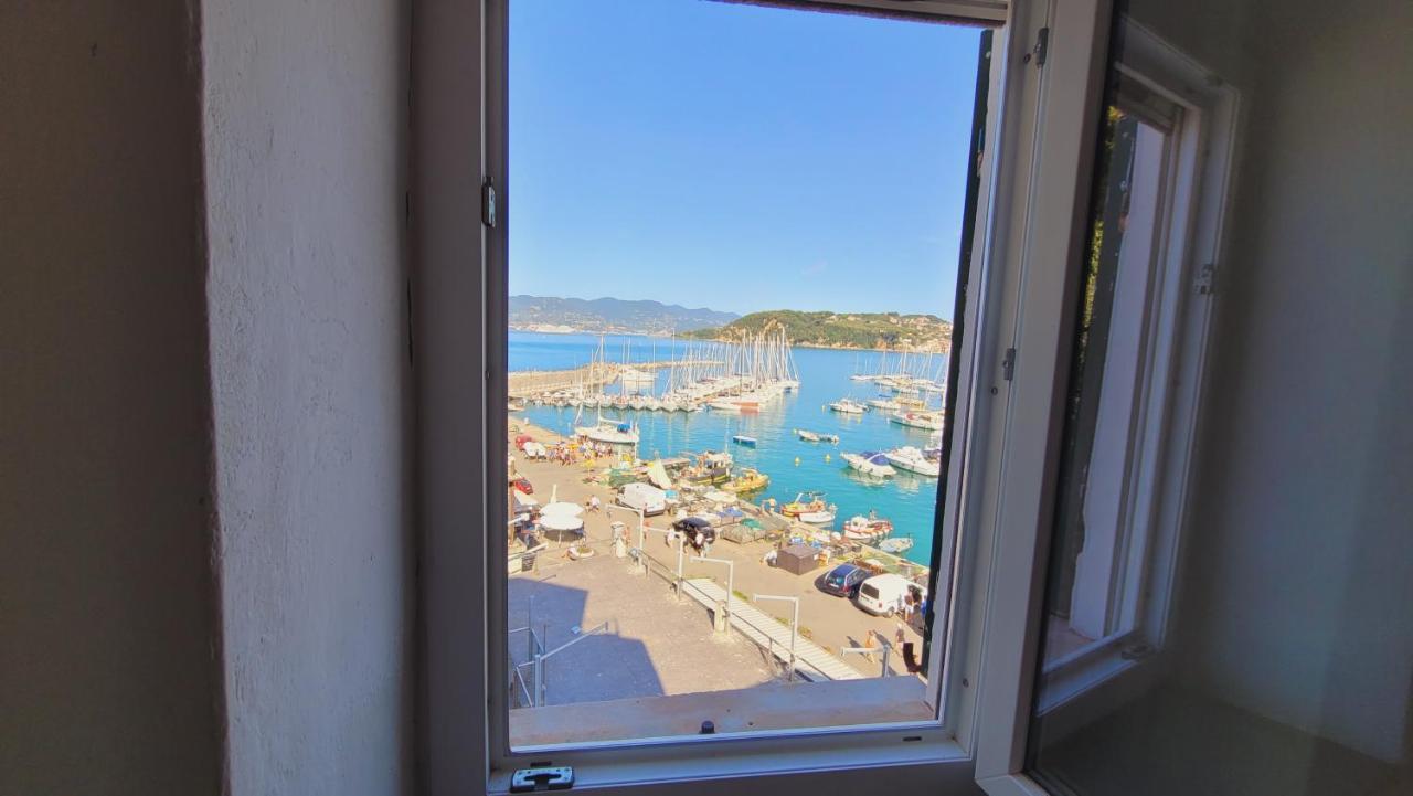 L'Arpara Casa Al Molo Dal Mare Al Castello Lerici Eksteriør billede