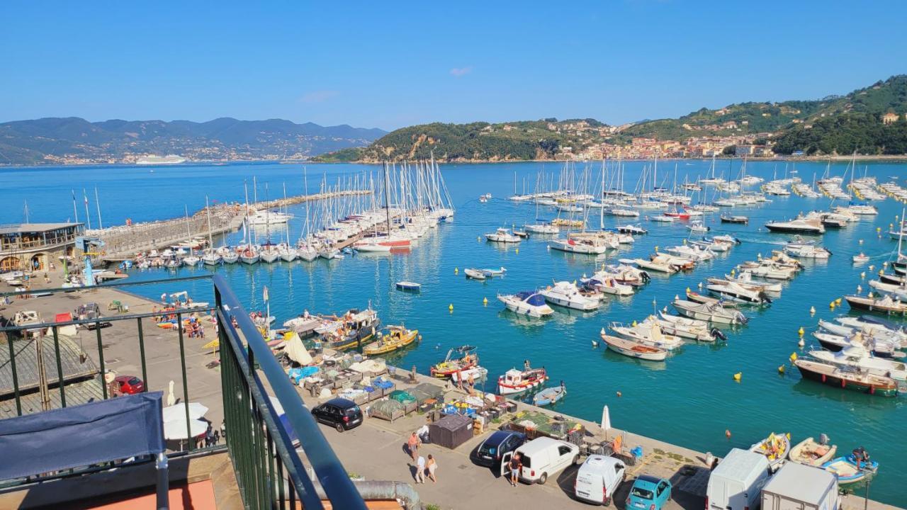 L'Arpara Casa Al Molo Dal Mare Al Castello Lerici Eksteriør billede