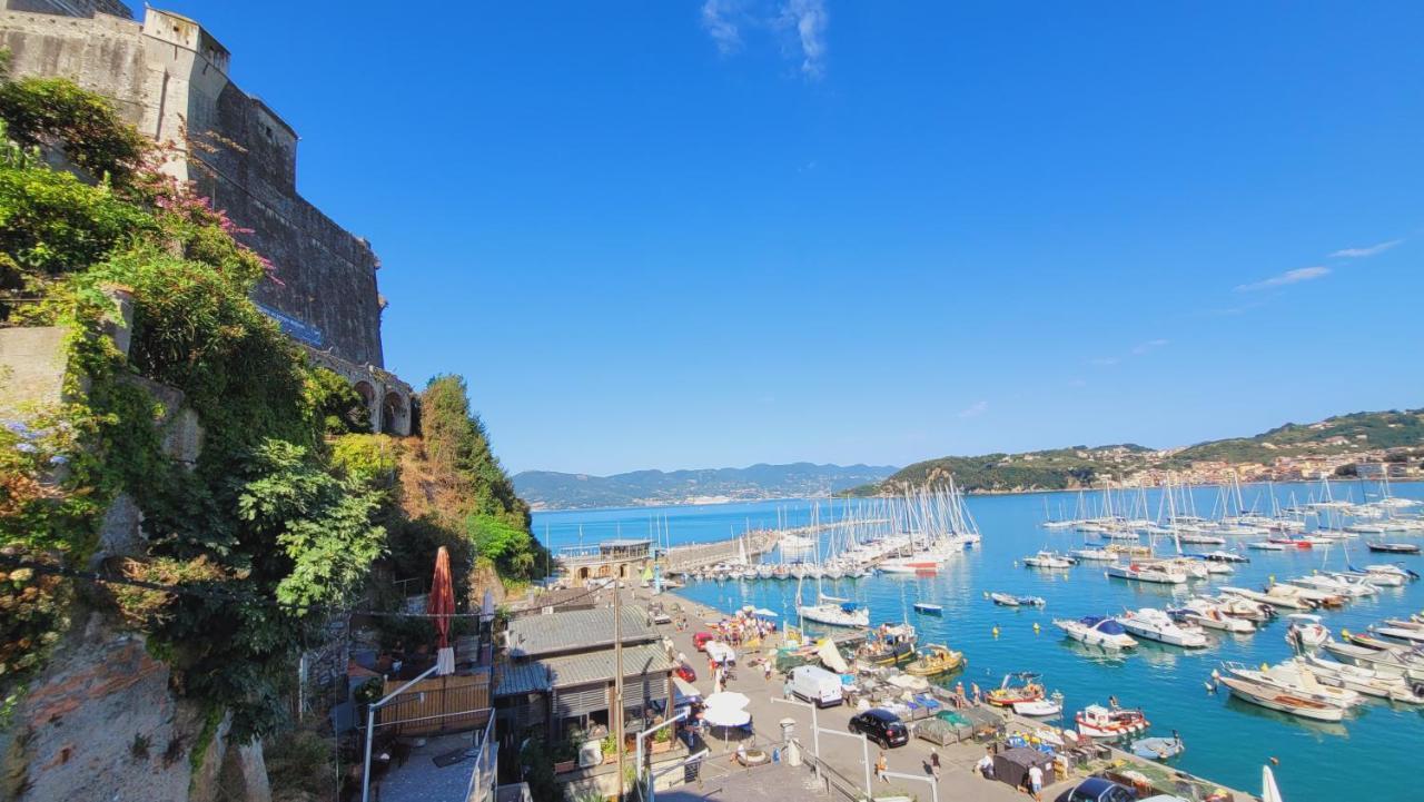 L'Arpara Casa Al Molo Dal Mare Al Castello Lerici Eksteriør billede